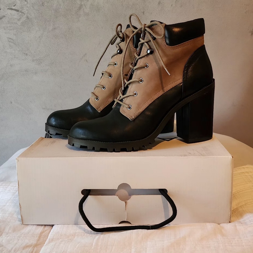 ALDO Chic Stylish Laceup Workboot Style Ankle Boots